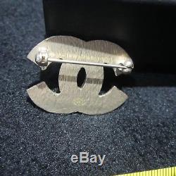 Auth. Nwot Chanel Beautiful Silver And Gold Outlined Brooch Pin Sold Out