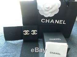 Authentic Chanel 2020 CC Logo Strass Crystal Gold Tone Earrings Studs