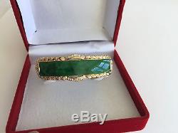 Beautiful 14K Yellow Gold Hinged Jade Bangle Bracelet 56 MM B154