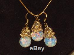 Beautiful Floating Opals Snow Globe Pendant And Earrings Gold Filled