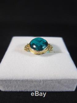 Beautiful Italian 14ct. Yellow gold finger ring with reverse glass cameo