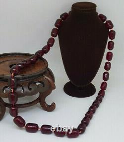 Beautiful Quality Art Deco Cherry Amber Bead Bakelite Necklace 89 G
