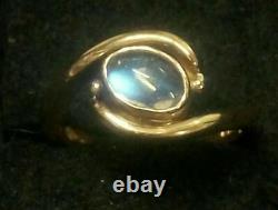 Beautiful, Vintage Antique Style 9 Ct Gold Moonstone Ring