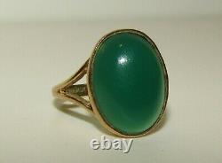 Beautiful, Vintage, Antique Style 9 Ct Gold Ring With Large Chrysoprase