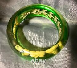 Beautiful Vintage Reverse carved Green Apple juice Bakelite Bangle Bracelet