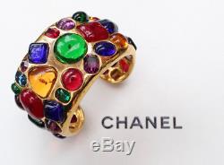 CHANEL 1990s Beautiful gilted metal cuff bracelet and glass paste cabochons