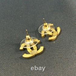 CHANEL CC Logos Crystal Stud Earrings 06A Gold tone & Rhinestone USED x770