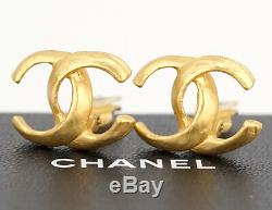 CHANEL CC Logos Earrings Gold Tone Clip-On withBOX v970