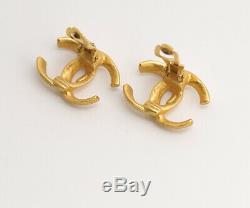 CHANEL CC Logos Earrings Gold Tone Clip-On withBOX v970