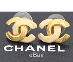 CHANEL CC Logos Stud Earrings Gold tone 00T withBOX v1278