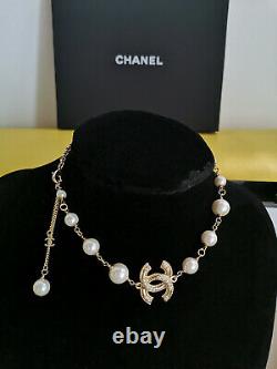 CHANEL Classic Gold CC Logo Pendant Pearl 17.5 Inch Short Necklace