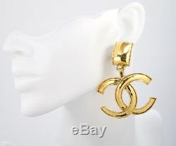 CHANEL Jumbo CC Logos Dangle Earrings Gold Tone Clips 94P withBOX v705