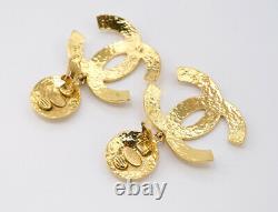CHANEL Large CC Logos Dangle Earrings Gold Tone Vintage 94P withBOX d497