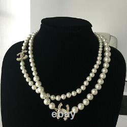 CHANEL NIB Classic Pearl 2CC Logo Crystal Chain 42 Pearl Necklace
