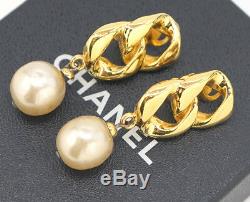CHANEL Pearl Dangle Earrings Gold Tone Vintage 26 withBOX x642