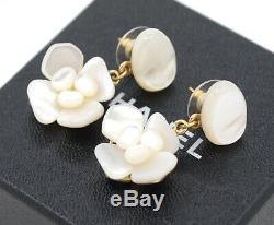 CHANEL Shell Camellia Dangle Earrings Gold Tone 01A withBOX v1437