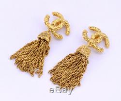 CHANEL Tassel Fringe Dangle Earrings Gold Clips 93A withBOX Vintage a64