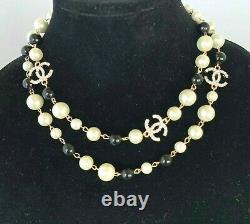 CHANEL VIP Gift Beauty CC logo With Pearls Gold Tone Metal Necklace
