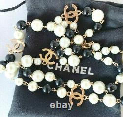 CHANEL VIP Gift Beauty CC logo With Pearls Gold Tone Metal Necklace