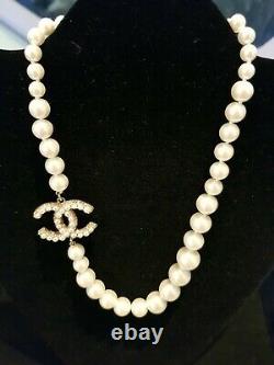 Chanel VIP GIFT Damen Halskette mit Stempel Neu