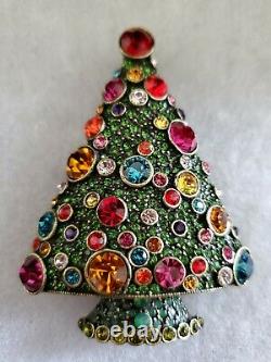 Heidi Daus Sparkling Spruce Pin SWAROVSKI CRYSTALS Beautiful Christmas Tree NWOT