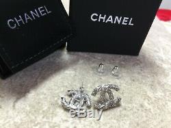 NEW &Chanel Antique Stud Rare Beautiful 18K-white-gold CC classic pierce earrin