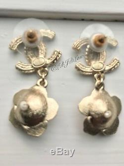 NWT CHANEL Camellia CC Earrings Pearl Crystal Gold 2018 Pierced Dangling Studs