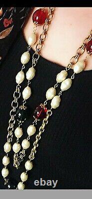Vintage pH leandri Paris necklace. Large, beautiful necklace. Gripoix necklace